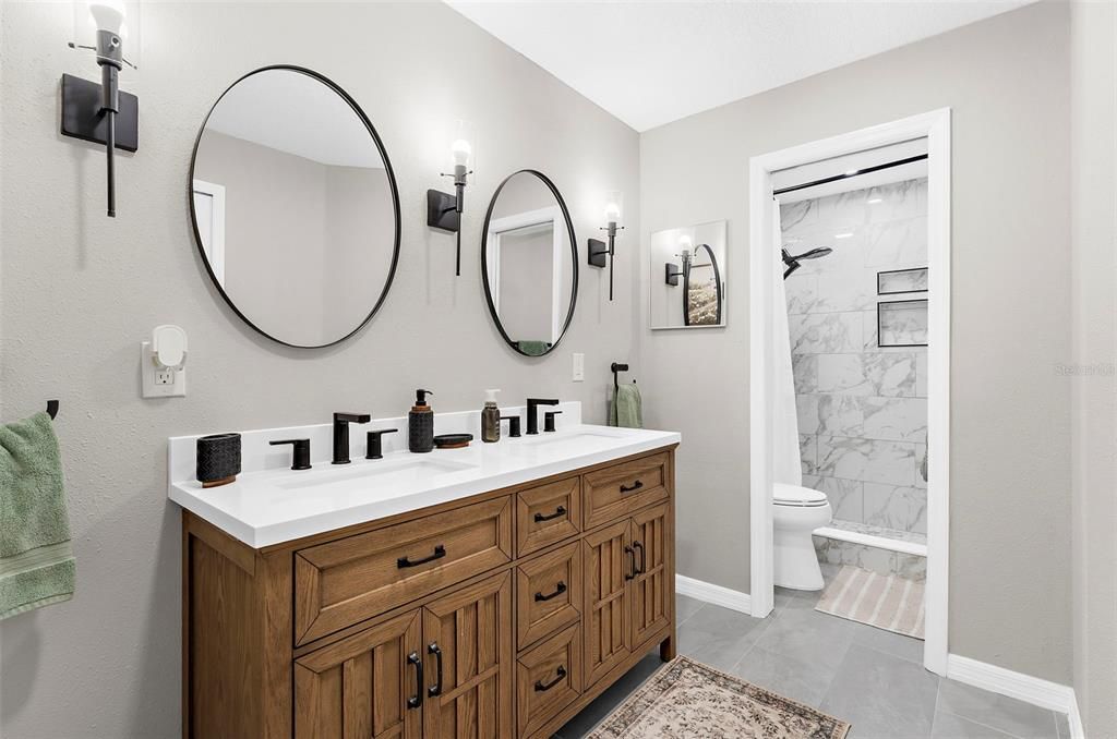 For Sale: $279,900 (3 beds, 2 baths, 1264 Square Feet)