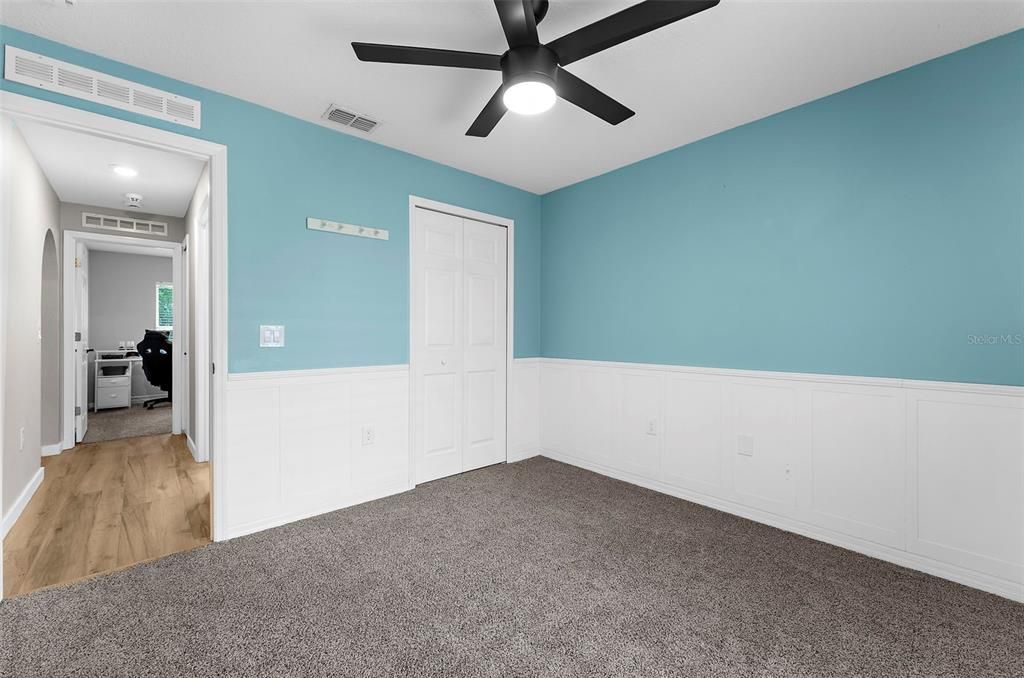 For Sale: $279,900 (3 beds, 2 baths, 1264 Square Feet)