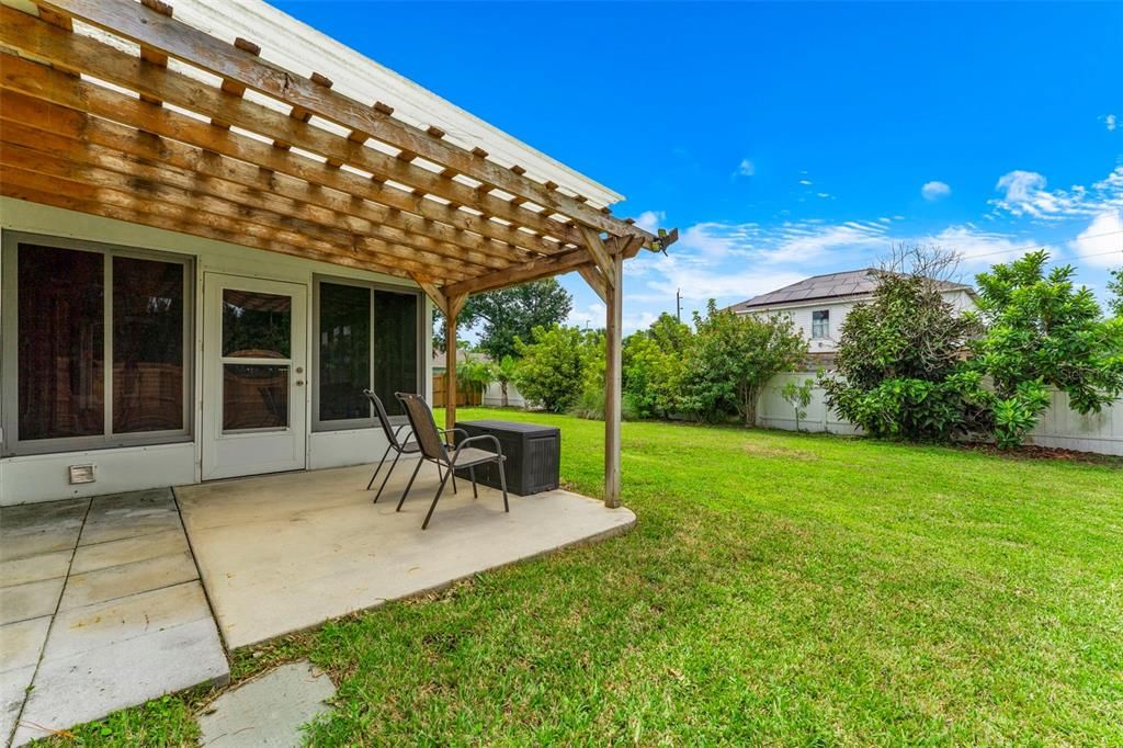 For Sale: $279,900 (3 beds, 2 baths, 1264 Square Feet)