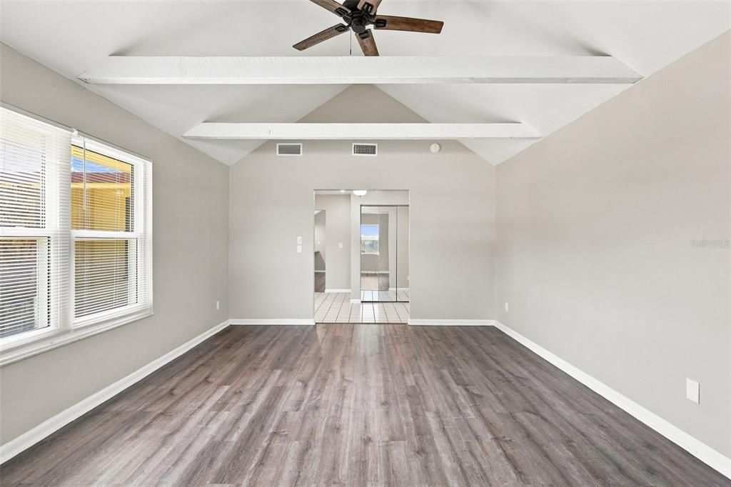 For Sale: $421,900 (3 beds, 2 baths, 2017 Square Feet)