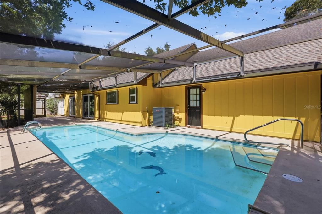 For Sale: $421,900 (3 beds, 2 baths, 2017 Square Feet)