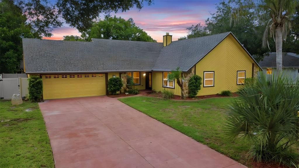For Sale: $421,900 (3 beds, 2 baths, 2017 Square Feet)