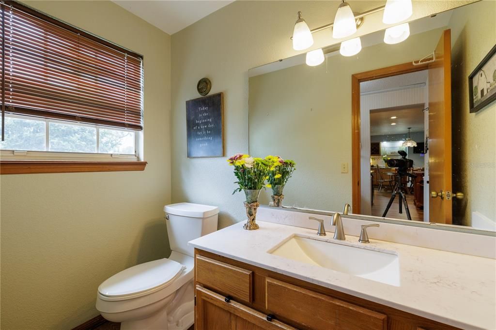 For Sale: $375,000 (3 beds, 2 baths, 1920 Square Feet)