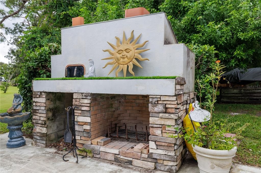 For Sale: $375,000 (3 beds, 2 baths, 1920 Square Feet)