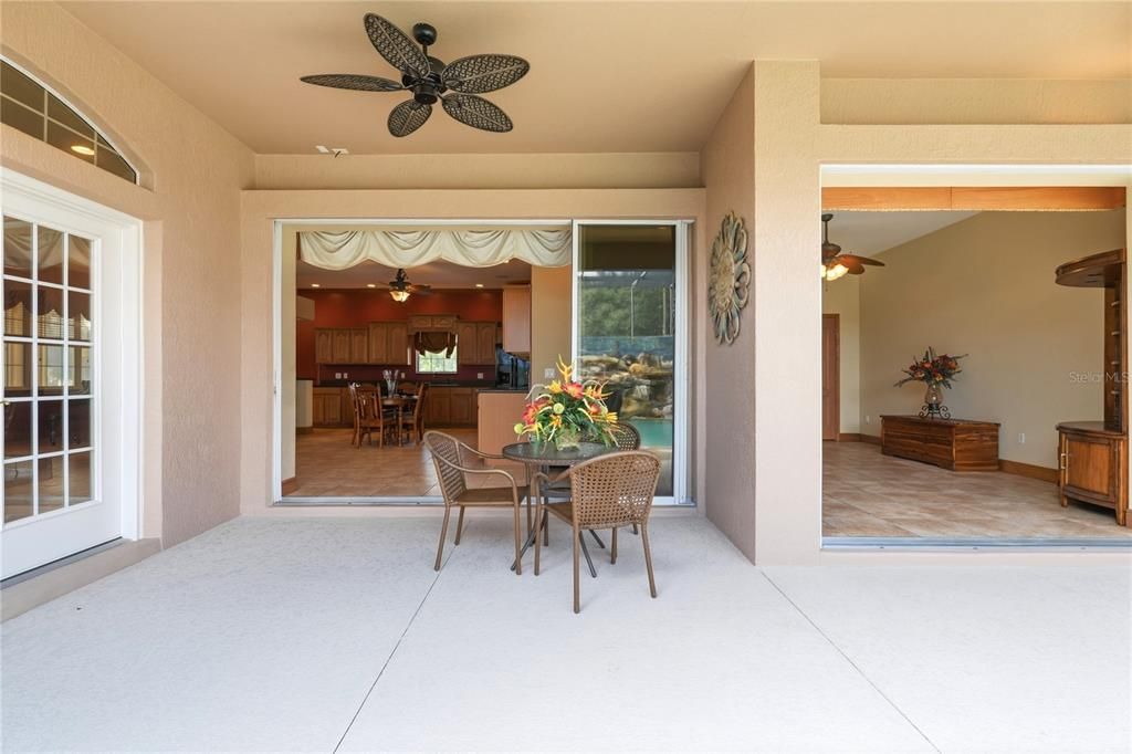 For Sale: $769,000 (3 beds, 3 baths, 2573 Square Feet)