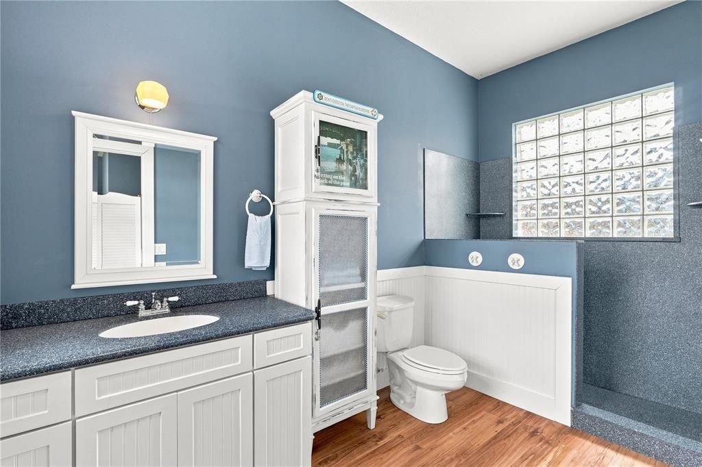 For Sale: $769,000 (3 beds, 3 baths, 2573 Square Feet)