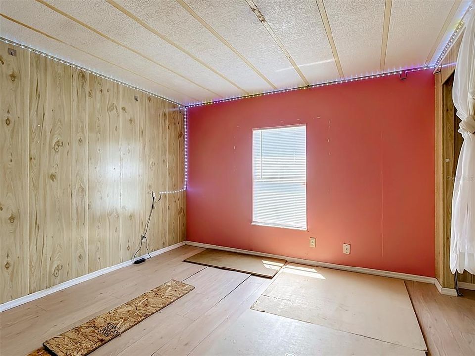 На продажу: $180,000 (2 спален, 2 ванн, 1056 Квадратных фут)