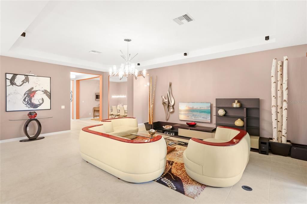 For Sale: $580,000 (4 beds, 4 baths, 2716 Square Feet)