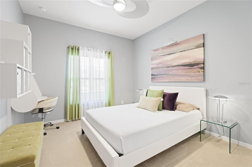 For Sale: $580,000 (4 beds, 4 baths, 2716 Square Feet)