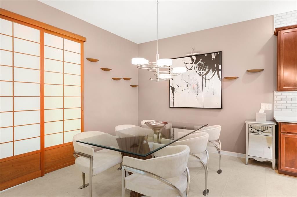 For Sale: $580,000 (4 beds, 4 baths, 2716 Square Feet)