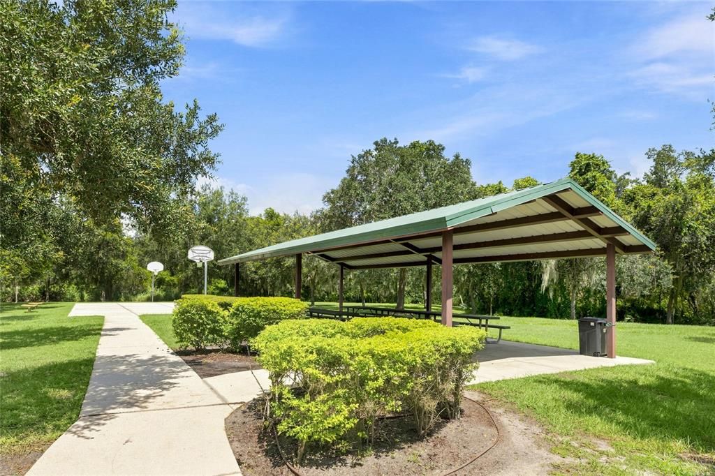 For Sale: $580,000 (4 beds, 4 baths, 2716 Square Feet)