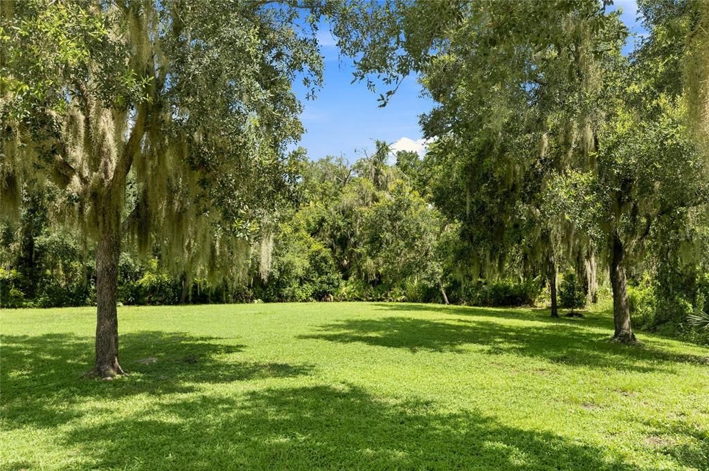 For Sale: $580,000 (4 beds, 4 baths, 2716 Square Feet)