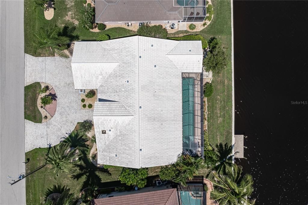 En Venta: $715,000 (3 camas, 3 baños, 2367 Pies cuadrados)