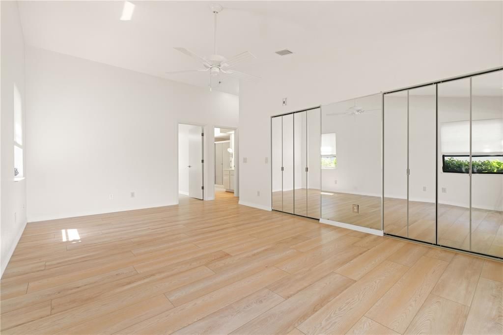 En Venta: $715,000 (3 camas, 3 baños, 2367 Pies cuadrados)
