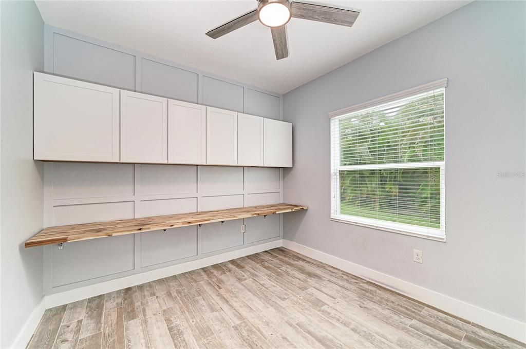 For Sale: $399,900 (3 beds, 2 baths, 1766 Square Feet)