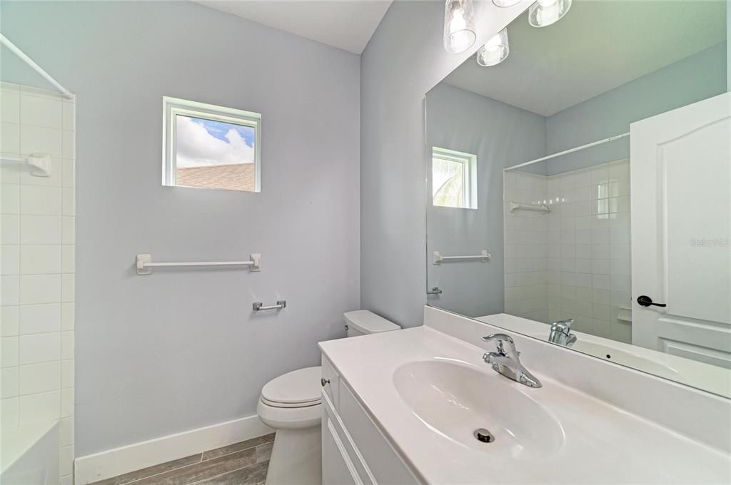 For Sale: $399,900 (3 beds, 2 baths, 1766 Square Feet)
