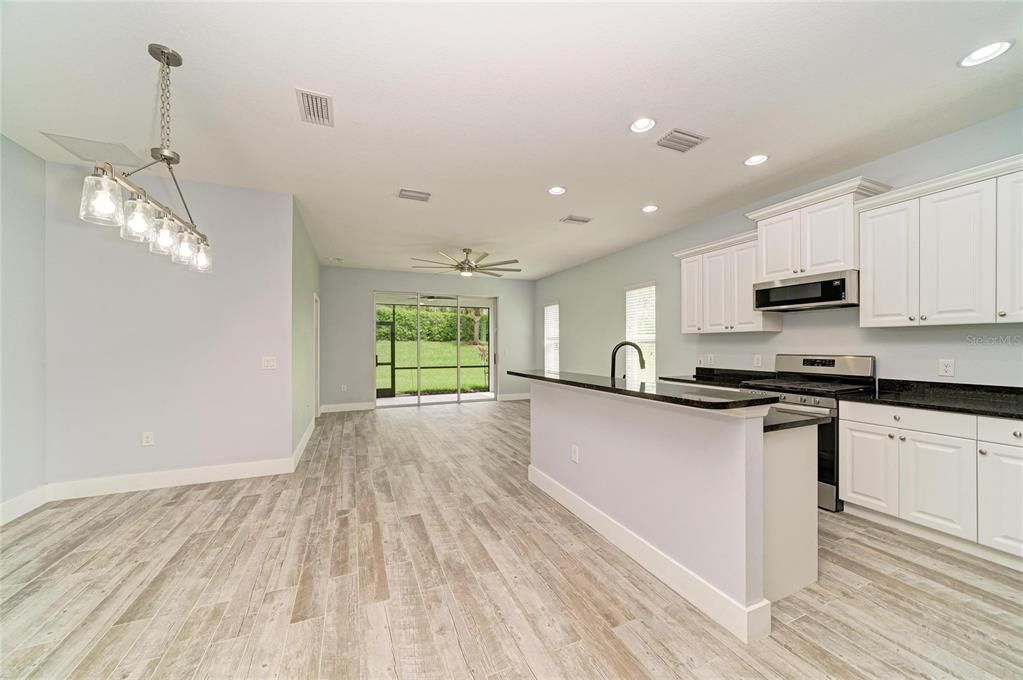 For Sale: $399,900 (3 beds, 2 baths, 1766 Square Feet)