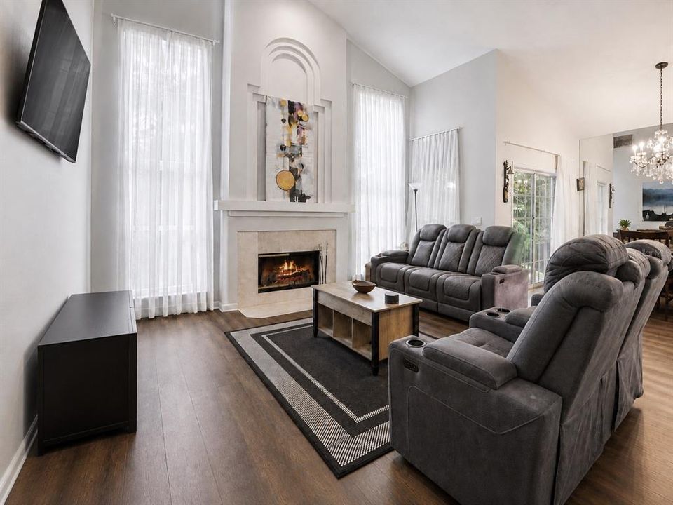 En Venta: $415,000 (3 camas, 2 baños, 1869 Pies cuadrados)