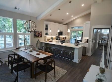 For Sale: $1,200,000 (3 beds, 2 baths, 1608 Square Feet)