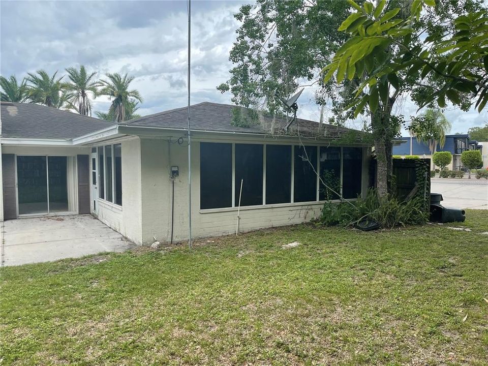 Active With Contract: $475,000 (3 beds, 3 baths, 2140 Square Feet)