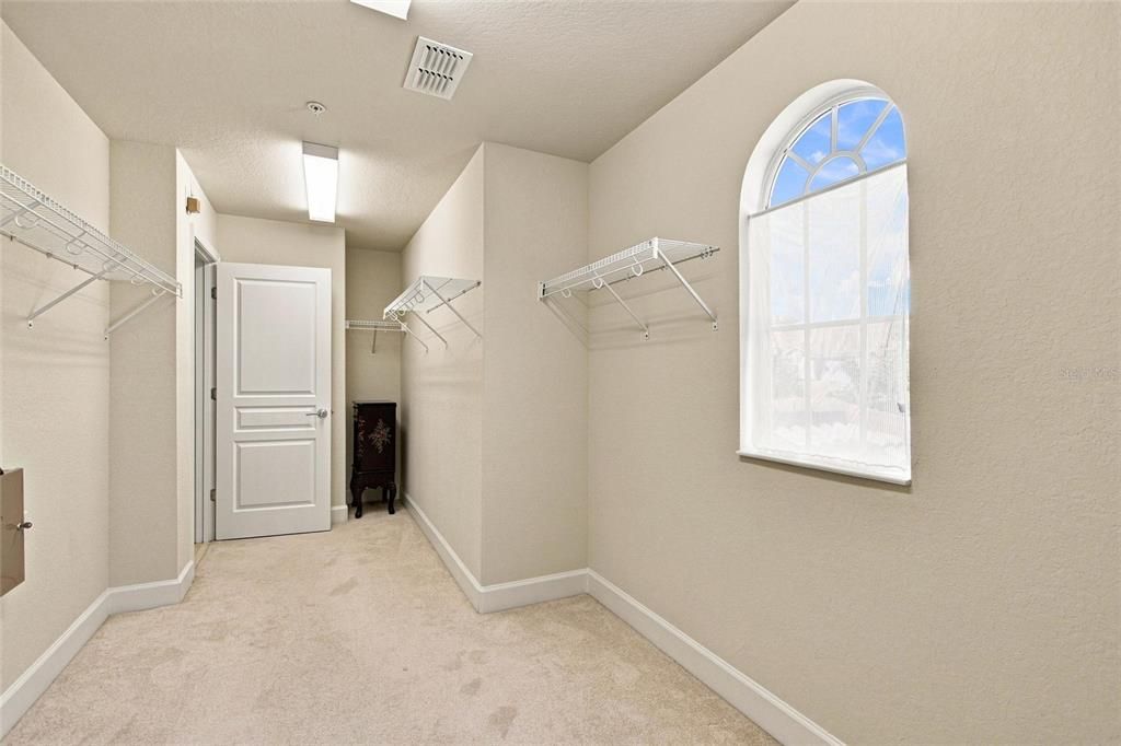 For Sale: $339,000 (3 beds, 2 baths, 2059 Square Feet)