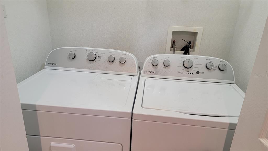 В аренду: $1,795 (2 спален, 2 ванн, 1296 Квадратных фут)
