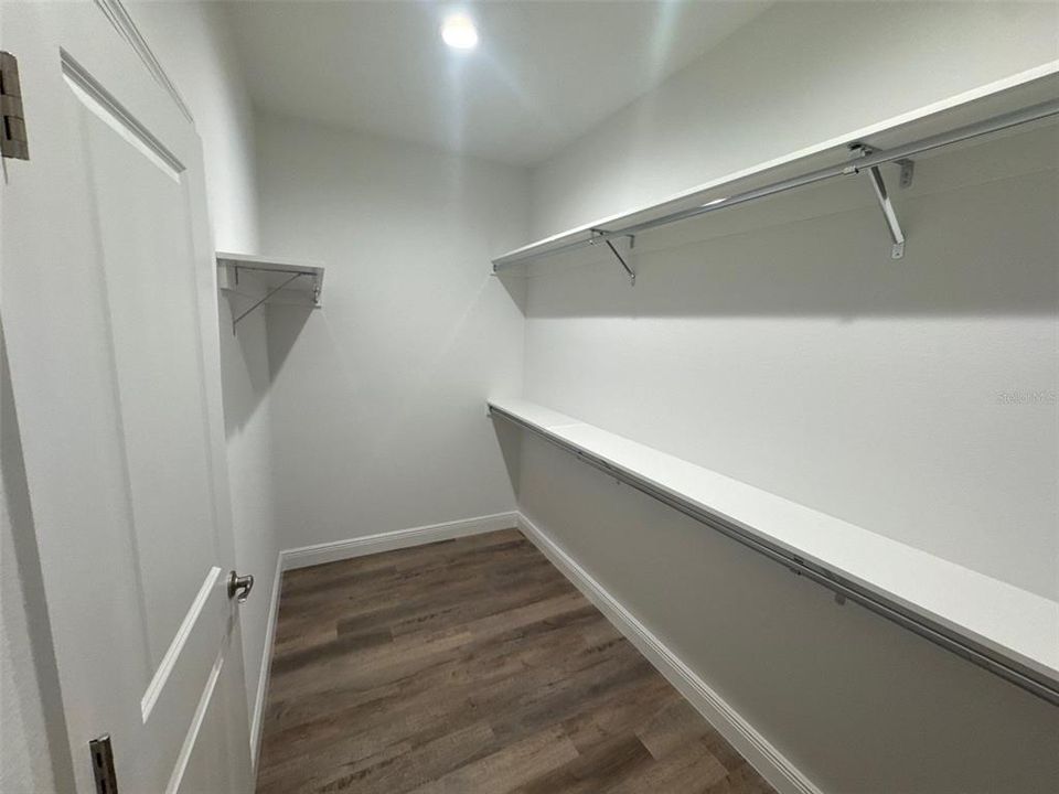 For Sale: $415,900 (3 beds, 2 baths, 1867 Square Feet)
