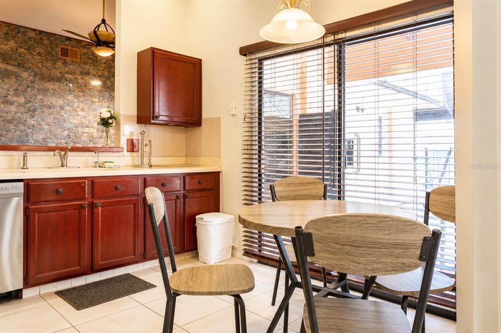 For Rent: $2,750 (3 beds, 3 baths, 2178 Square Feet)