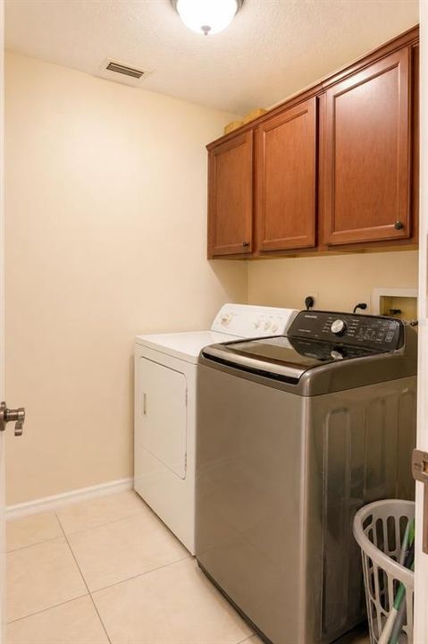 For Rent: $2,750 (3 beds, 3 baths, 2178 Square Feet)