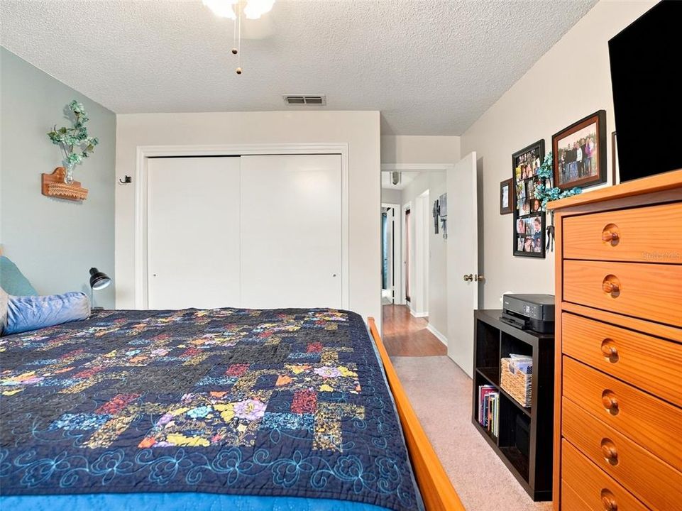 For Sale: $350,000 (3 beds, 2 baths, 1613 Square Feet)
