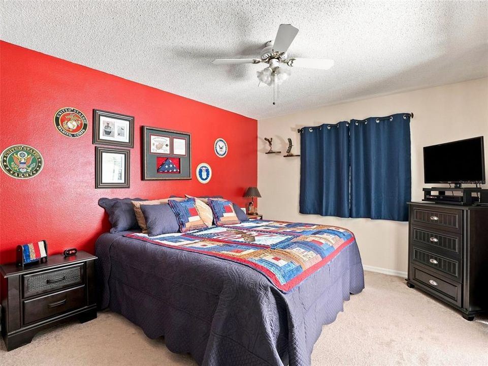 For Sale: $350,000 (3 beds, 2 baths, 1613 Square Feet)