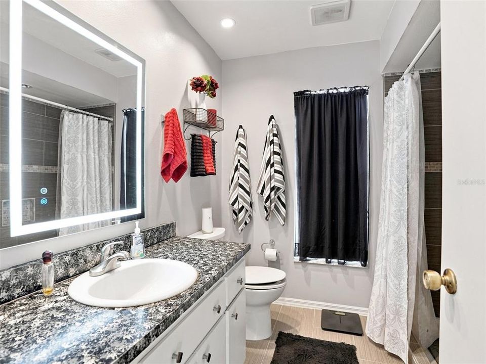 For Sale: $350,000 (3 beds, 2 baths, 1613 Square Feet)