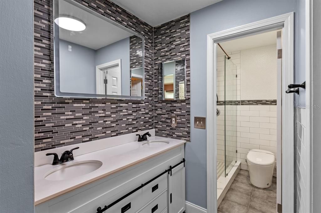 For Rent: $3,000 (3 beds, 2 baths, 2212 Square Feet)