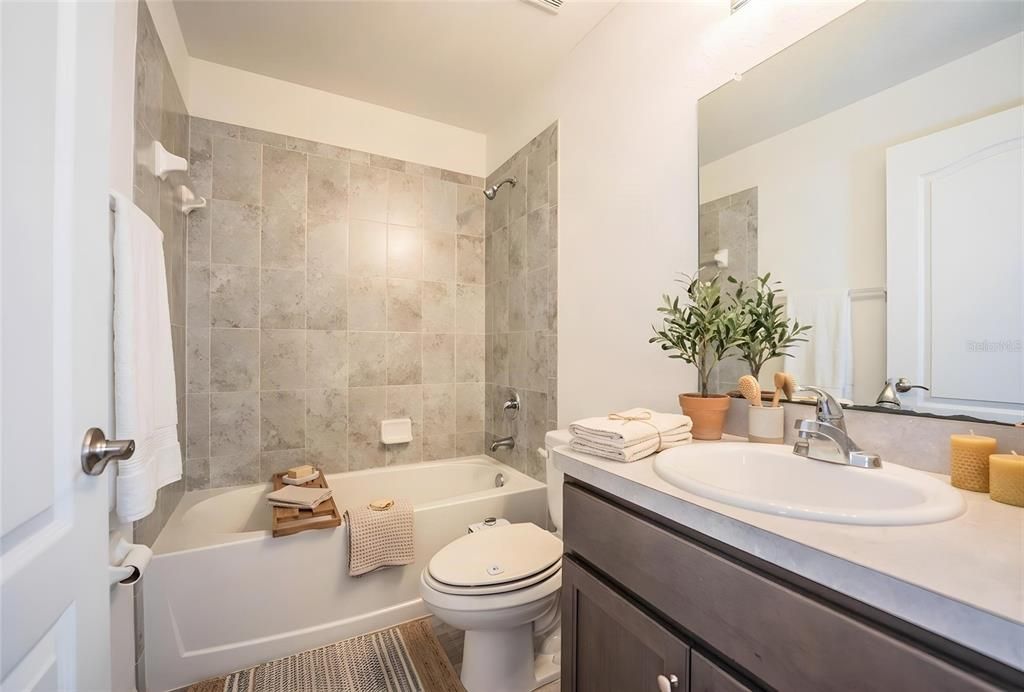 For Sale: $575,000 (3 beds, 2 baths, 1716 Square Feet)