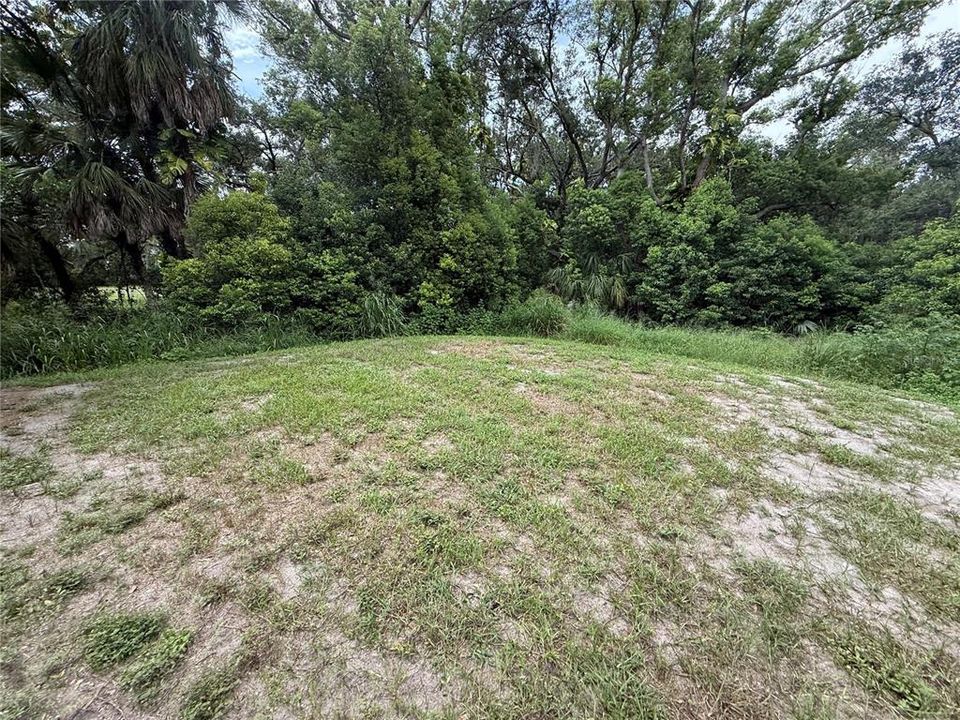 For Sale: $289,000 (5 beds, 2 baths, 2415 Square Feet)