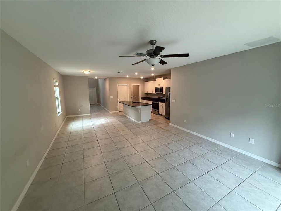 For Sale: $289,000 (5 beds, 2 baths, 2415 Square Feet)