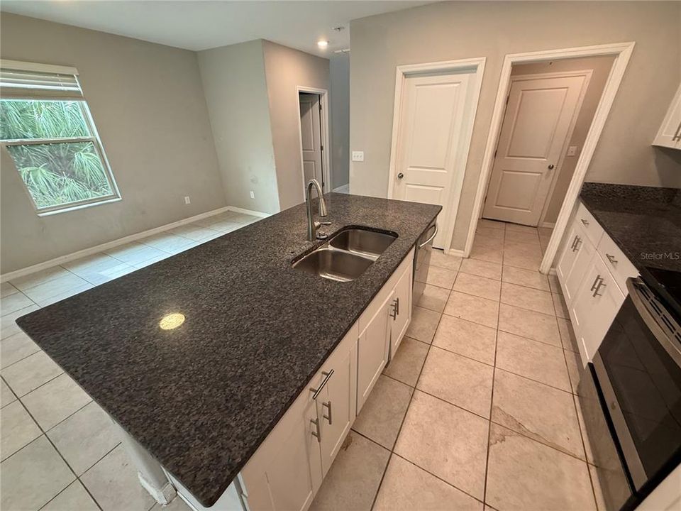 For Sale: $289,000 (5 beds, 2 baths, 2415 Square Feet)