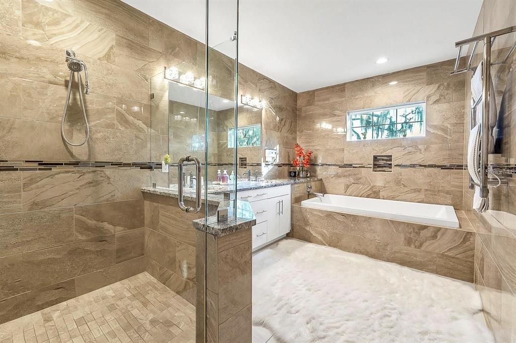 En Venta: $1,650,000 (5 camas, 4 baños, 3792 Pies cuadrados)