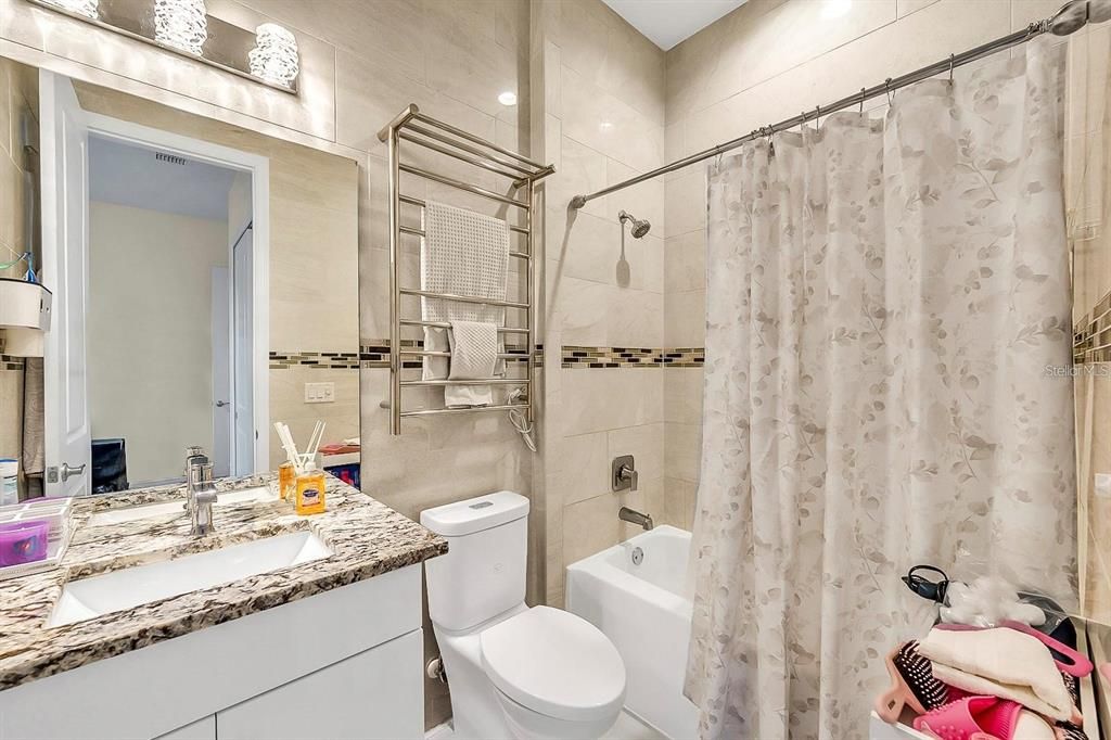 En Venta: $1,650,000 (5 camas, 4 baños, 3792 Pies cuadrados)