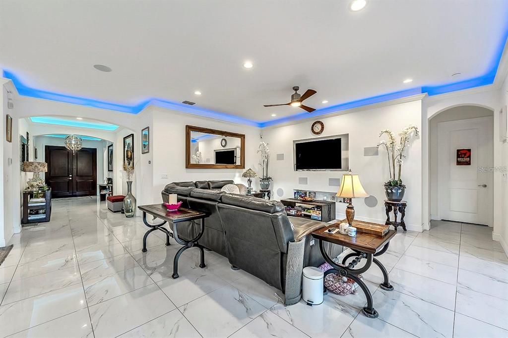 En Venta: $1,650,000 (5 camas, 4 baños, 3792 Pies cuadrados)