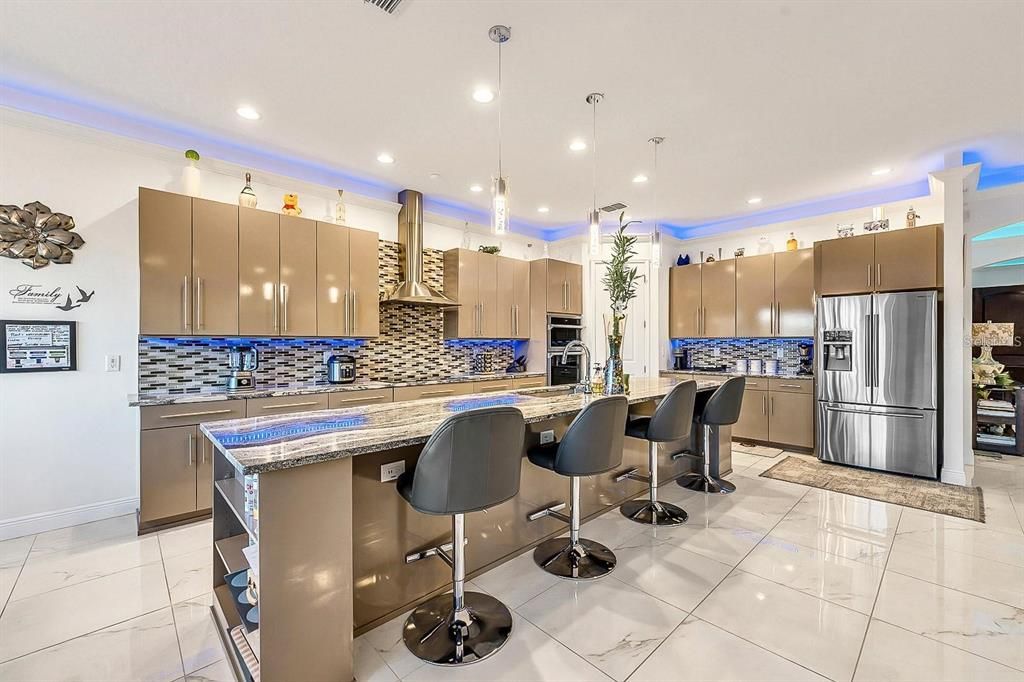 En Venta: $1,650,000 (5 camas, 4 baños, 3792 Pies cuadrados)