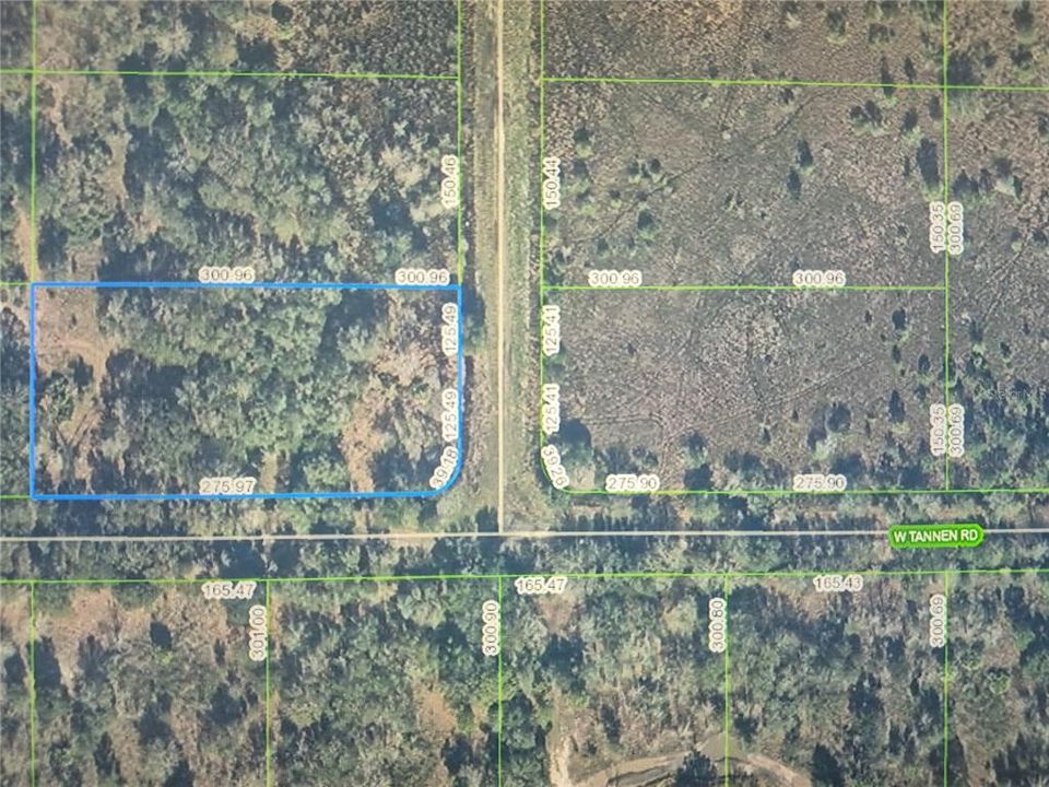 На продажу: $12,999 (1.04 acres)