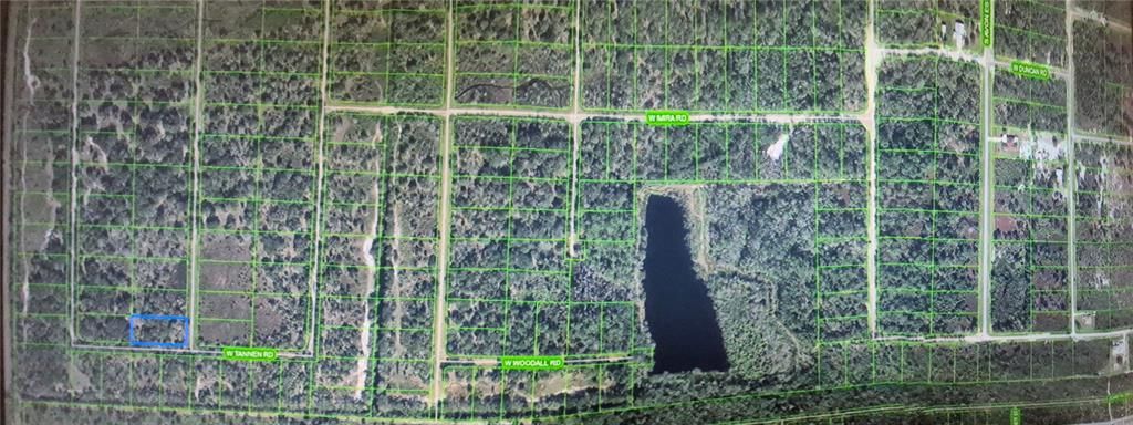 На продажу: $12,999 (1.04 acres)