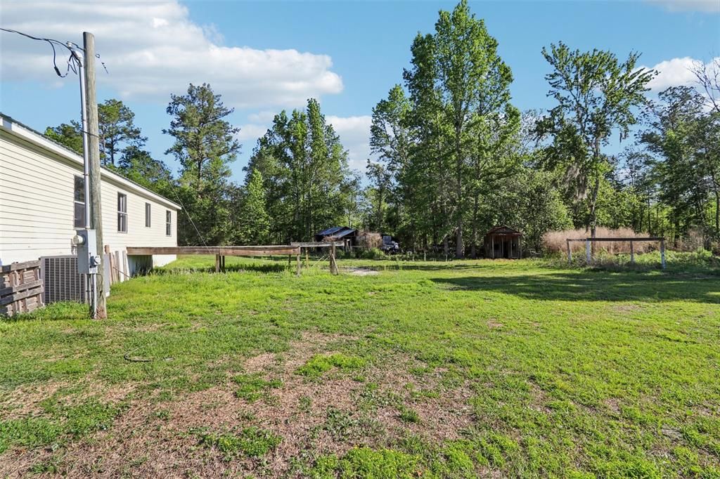 For Sale: $265,000 (3 beds, 2 baths, 1488 Square Feet)