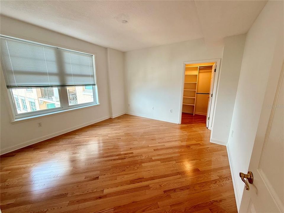 В аренду: $5,000 (2 спален, 2 ванн, 1360 Квадратных фут)