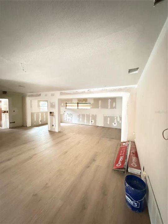 For Sale: $749,000 (4 beds, 3 baths, 2428 Square Feet)