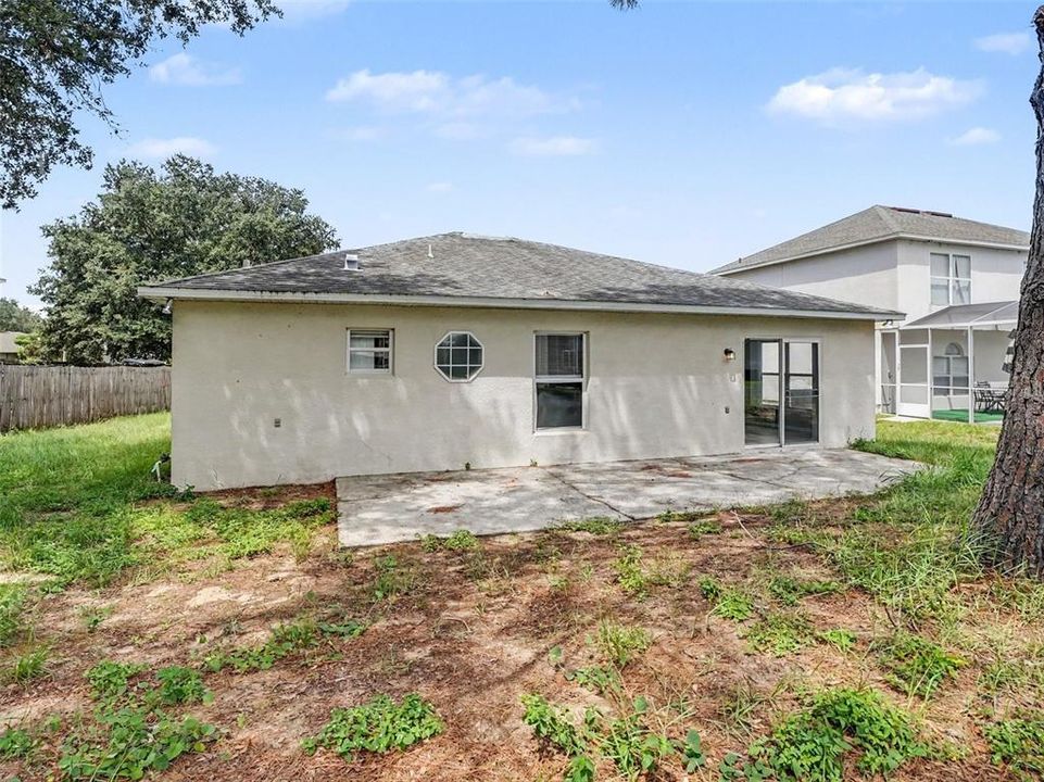 For Sale: $305,000 (4 beds, 2 baths, 1855 Square Feet)