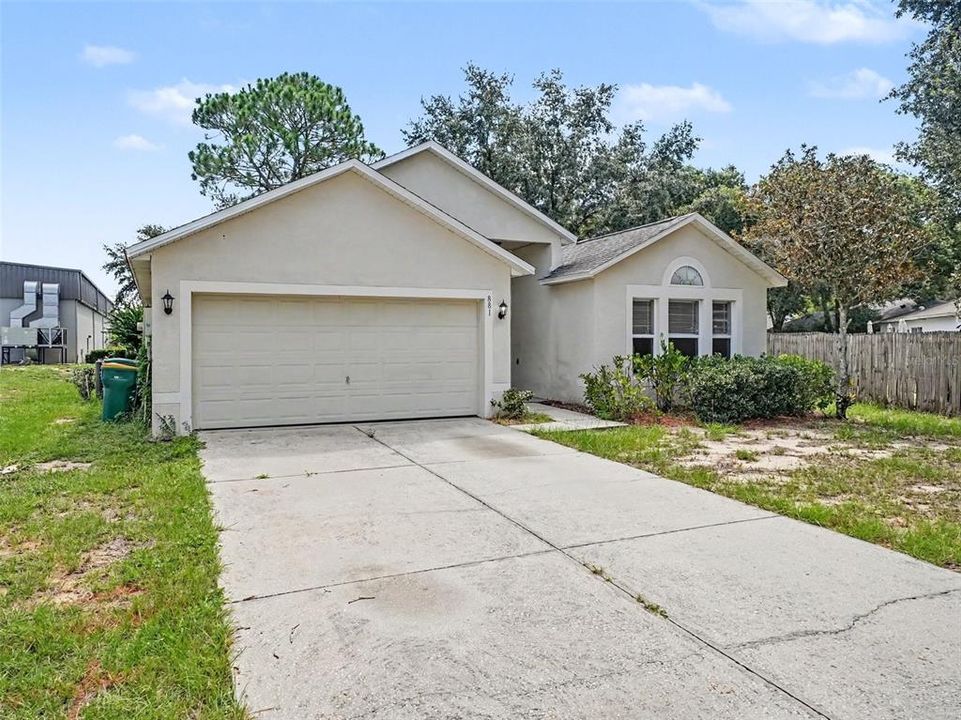 For Sale: $305,000 (4 beds, 2 baths, 1855 Square Feet)