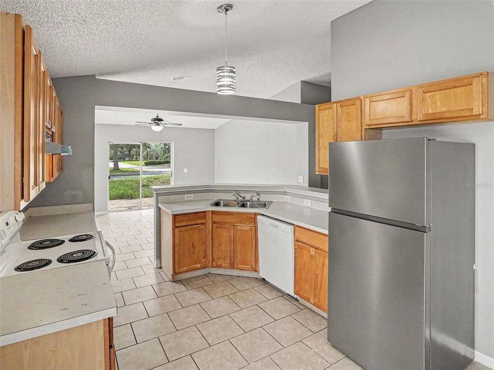 For Sale: $305,000 (4 beds, 2 baths, 1855 Square Feet)