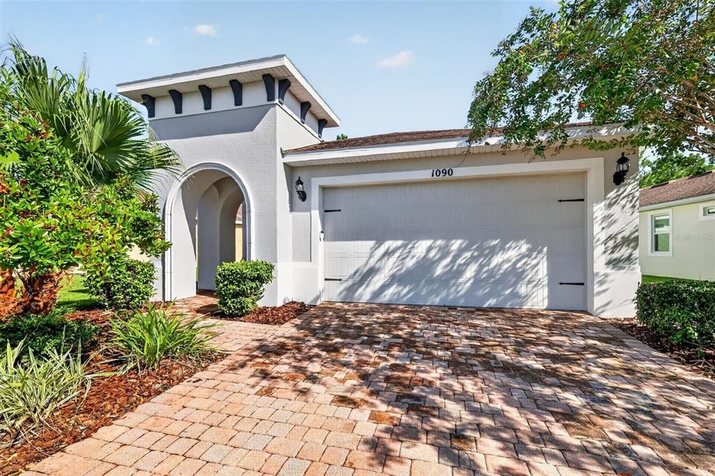 For Sale: $330,000 (2 beds, 2 baths, 1703 Square Feet)